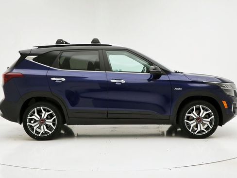 Used 2023 Kia Seltos SX image 3