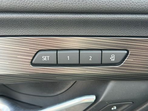 Used 2021 GMC Terrain SLT w/ Infotainment Package II image 19