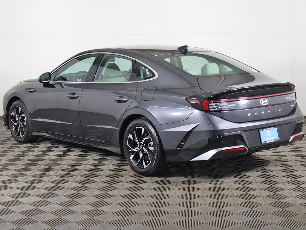 Used 2024 Hyundai Sonata SEL AWD/4WD image 9