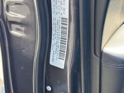 Used 2017 Jeep Grand Cherokee Altitude image 29