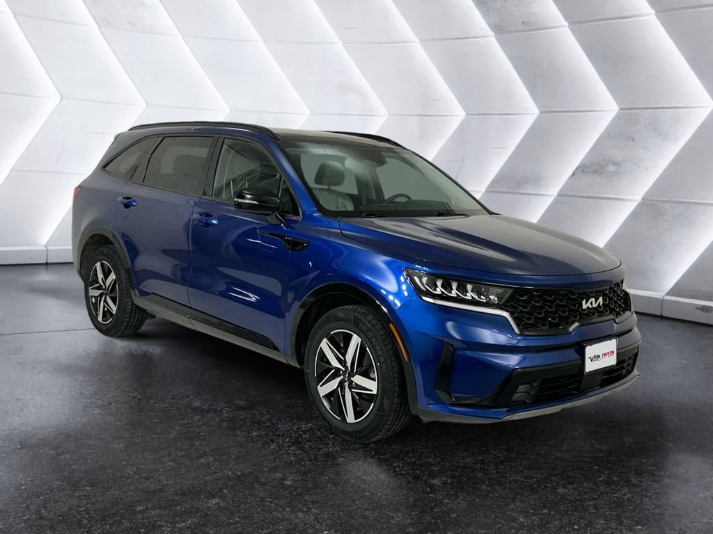 Used 2023 Kia Sorento EX w/ Panoramic Sunroof Package FWD image 1