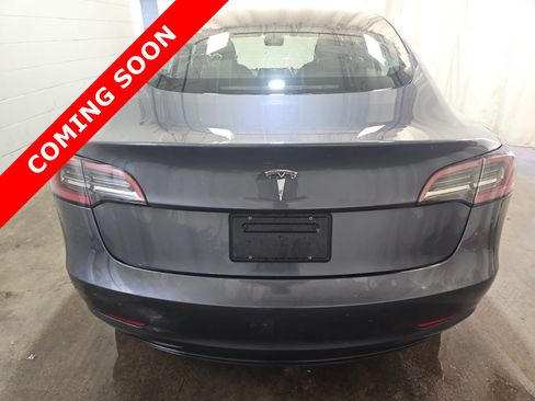 Used 2023 Tesla Model 3 Standard Range RWD image 4