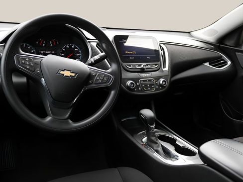 Used 2024 Chevrolet Malibu LT FWD image 14