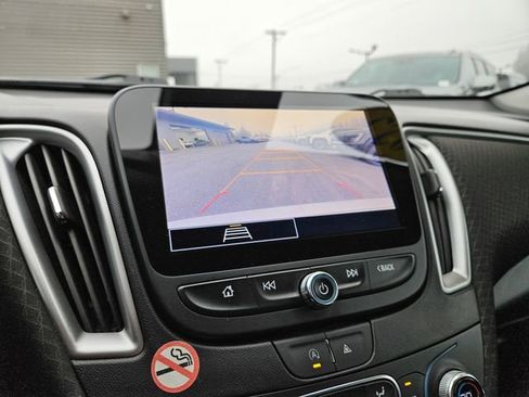 Used 2023 Chevrolet Malibu LT image 22