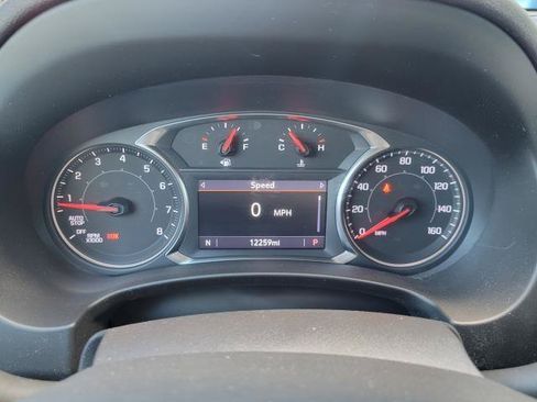 Used 2024 GMC Terrain SLT FWD image 13