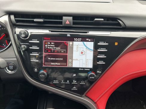 Used 2019 Toyota Camry XSE w/ Driver Assist Package image 10