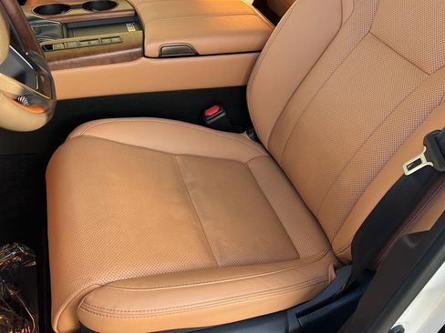 Certified 2025 Lexus LX 600 4WD w/ Accessory Package (Z1) image 33