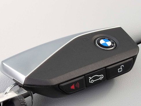Used 2026 BMW X5 xDrive40i AWD/4WD image 36