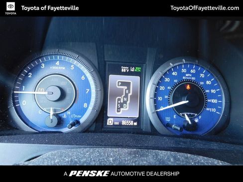 Used 2020 Toyota Sienna XLE w/ XLE Navigation Package FWD image 6