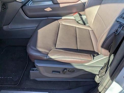 New 2025 Ford Expedition Max Platinum w/ Platinum Ultimate Package image 3