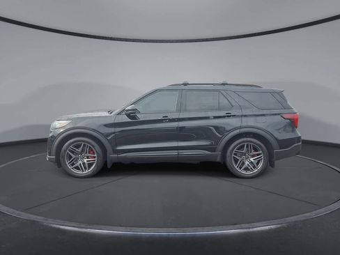 Certified 2025 Ford Explorer ST image 5