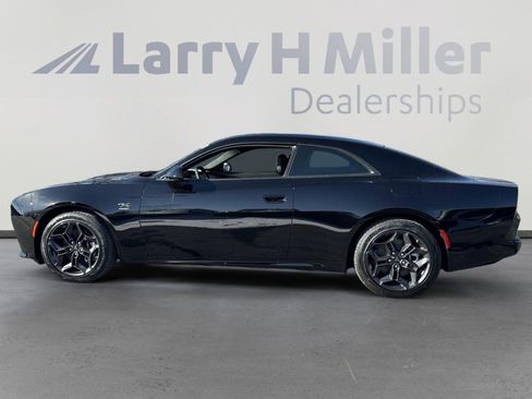 New 2025 Dodge Charger R/T w/ Quick Order Package 25M R/T image 5