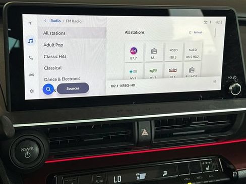 Certified 2024 Toyota Prius Prime FWD image 21