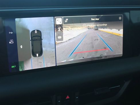 New 2026 Porsche Macan 4 Electric image 20