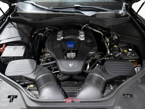 Used 2019 Maserati Levante S GranLusso image 52