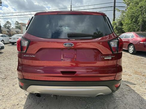 Used 2019 Ford Escape Titanium image 6