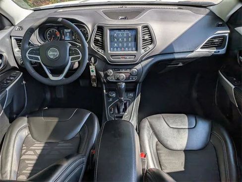 Certified 2022 Jeep Cherokee Latitude w/ Sun & Sound Group image 21