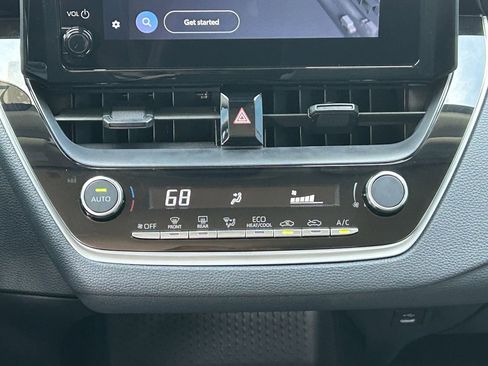 Used 2025 Toyota Corolla LE image 20