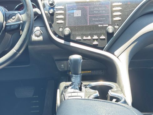 Used 2018 Toyota Camry XSE w/ Audio Package FWD image 15