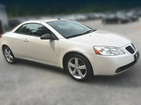 Used 2008 Pontiac G6 GT FWD image 18
