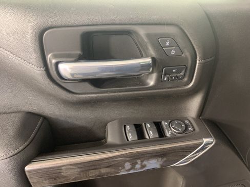 Used 2021 Chevrolet Silverado 1500 LTZ w/ LTZ Premium Package RWD image 13