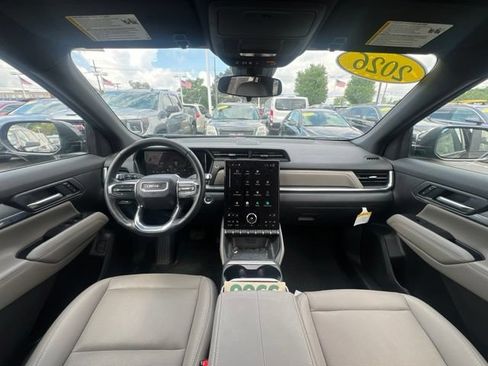 Used 2026 GMC Terrain Elevation w/ Elevation Premium Package AWD/4WD image 16