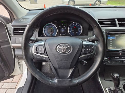 Certified 2016 Toyota Camry XLE FWD image 28