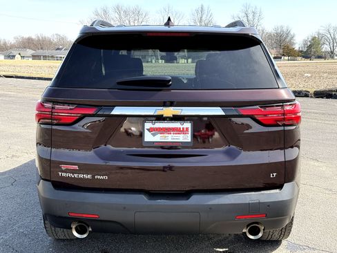Used 2023 Chevrolet Traverse LT image 4