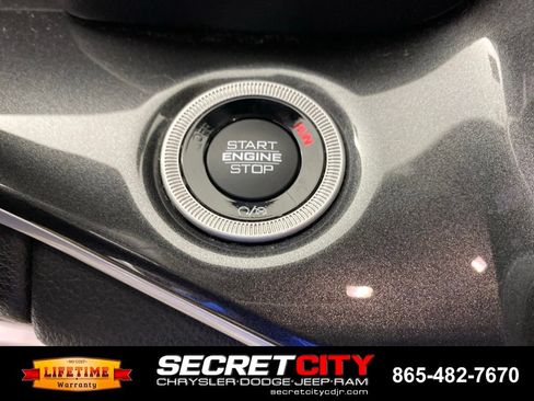 Used 2023 Jeep Grand Cherokee L Laredo AWD/4WD image 18