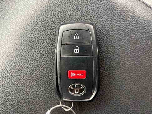 Used 2025 Toyota 4Runner TRD Off-Road image 22