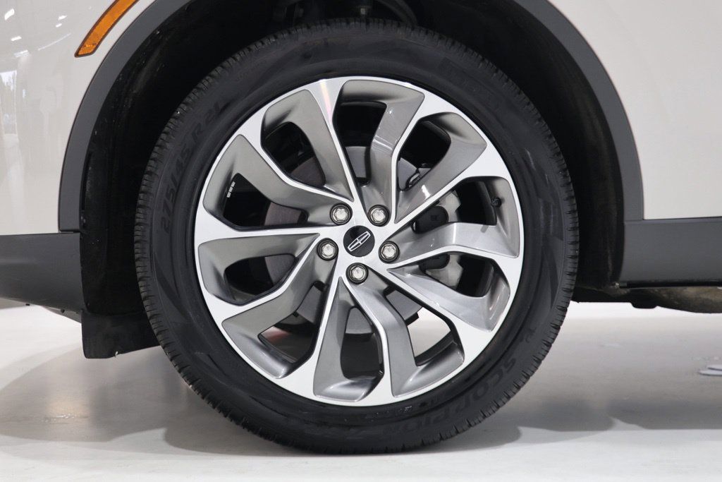 Used 2025 Lincoln Aviator Reserve w/ Illumination Package AWD/4WD image 11