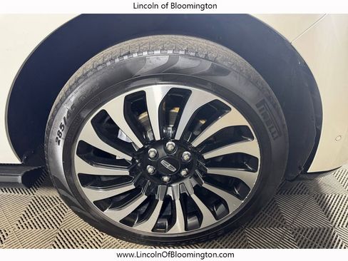 Used 2023 Lincoln Navigator Black Label AWD/4WD image 15