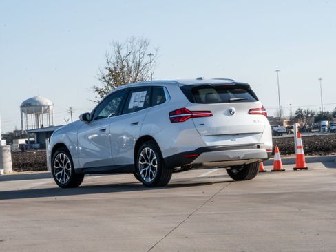 New 2026 BMW X3 xDrive30 w/ Convenience Package image 3