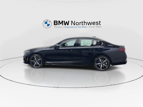 New 2027 BMW 530i xDrive w/ M Sport Package AWD/4WD image 11