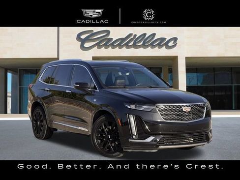 Used 2022 Cadillac XT6 Premium Luxury w/ Technology Package FWD image 2