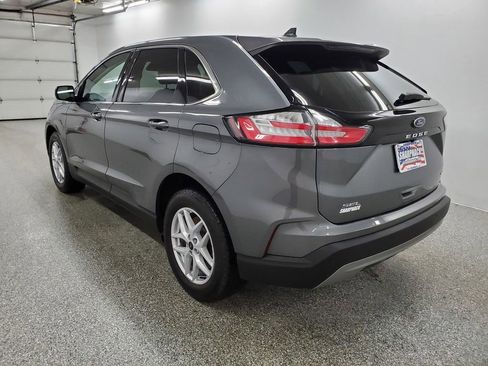 Used 2024 Ford Edge SEL w/ Convenience Package image 6
