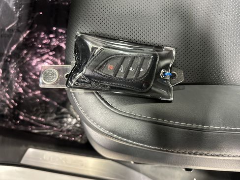 Certified 2025 Lexus NX 300h AWD w/ Luxury Package image 36