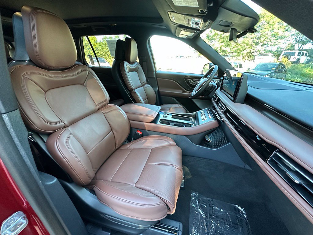 New 2027 Lincoln Aviator Reserve AWD/4WD image 24