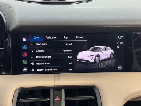 Used 2024 Porsche Taycan 4 Cross Turismo image 29