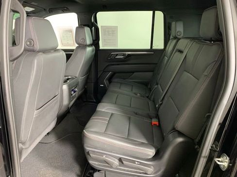 Used 2025 Chevrolet Suburban RST w/ Comfort Package image 26