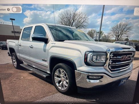Used 2018 GMC Sierra 1500 SLT w/ Texas SLT Premium Package AWD/4WD image 2