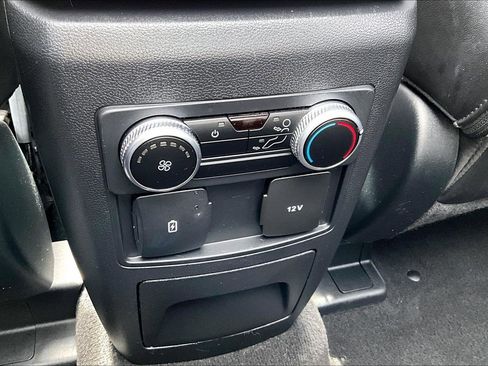 Used 2023 Ford Explorer XLT w/ Equipment Group 202A AWD/4WD image 40