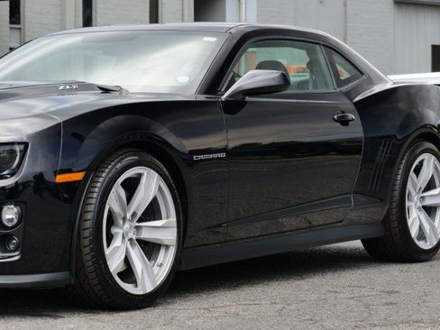 Used 2013 Chevrolet Camaro ZL1 RWD image 14