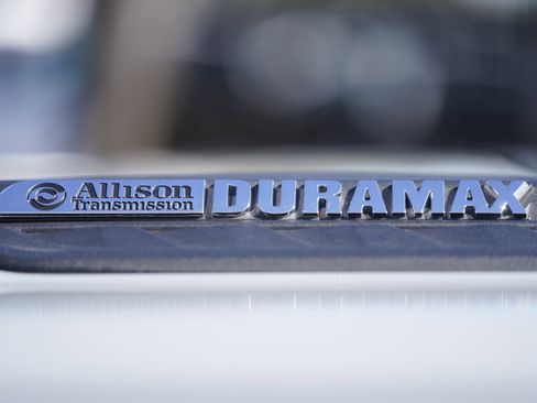 Used 2025 Chevrolet Silverado 2500 ZR2 w/ Technology Package image 41