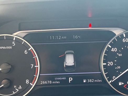 Used 2025 Nissan Rogue SV image 42