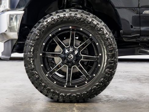 Used 2021 Ford F250 XLT w/ FX4 Off-Road Package image 11