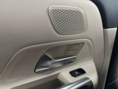 Used 2026 Mercedes-Benz GLB 250 image 46