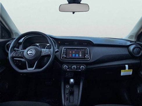Certified 2025 Nissan Kicks Play S FWD image 11