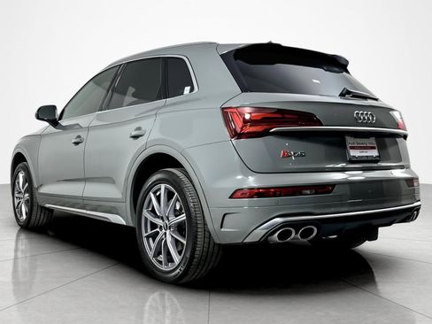 Used 2022 Audi SQ5 Premium w/ Convenience Package image 3
