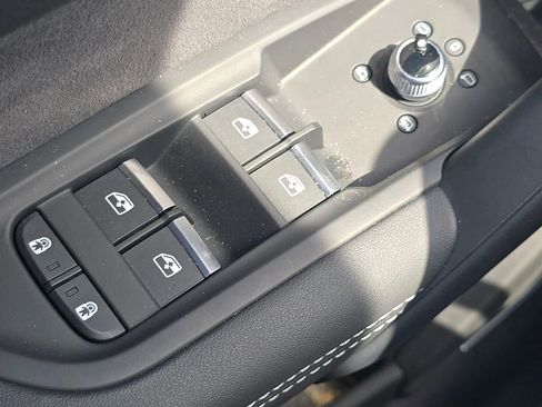 Used 2025 Audi SQ5 Premium Plus w/ Premium Plus Package image 28